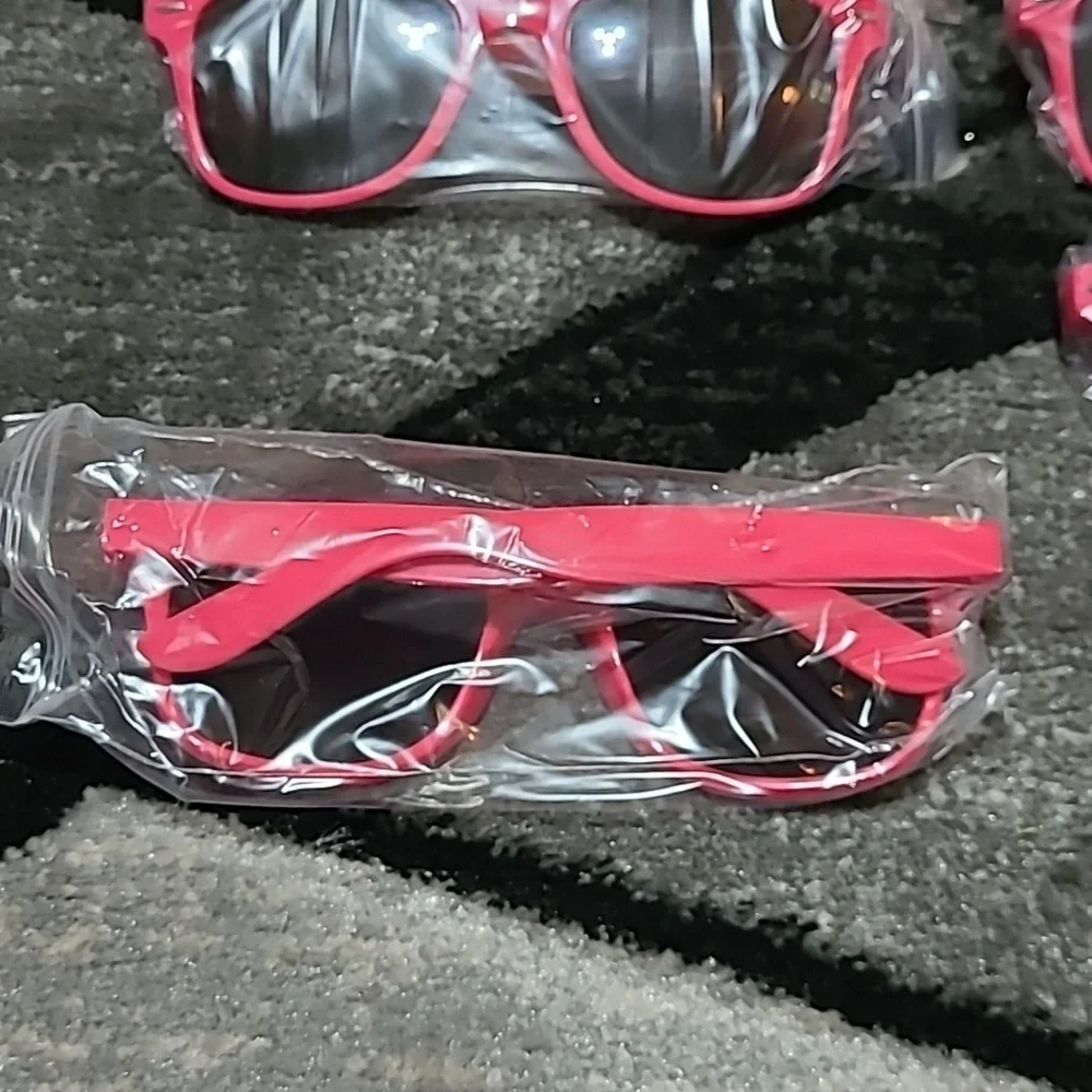 KIDS HOT PINK SUNOVELTIES SET-OF-8 SUNGLASSES 🕶
